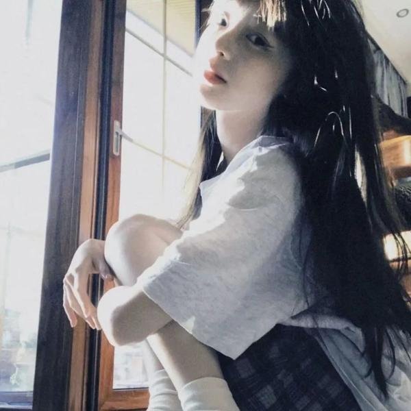 手提箱女郎